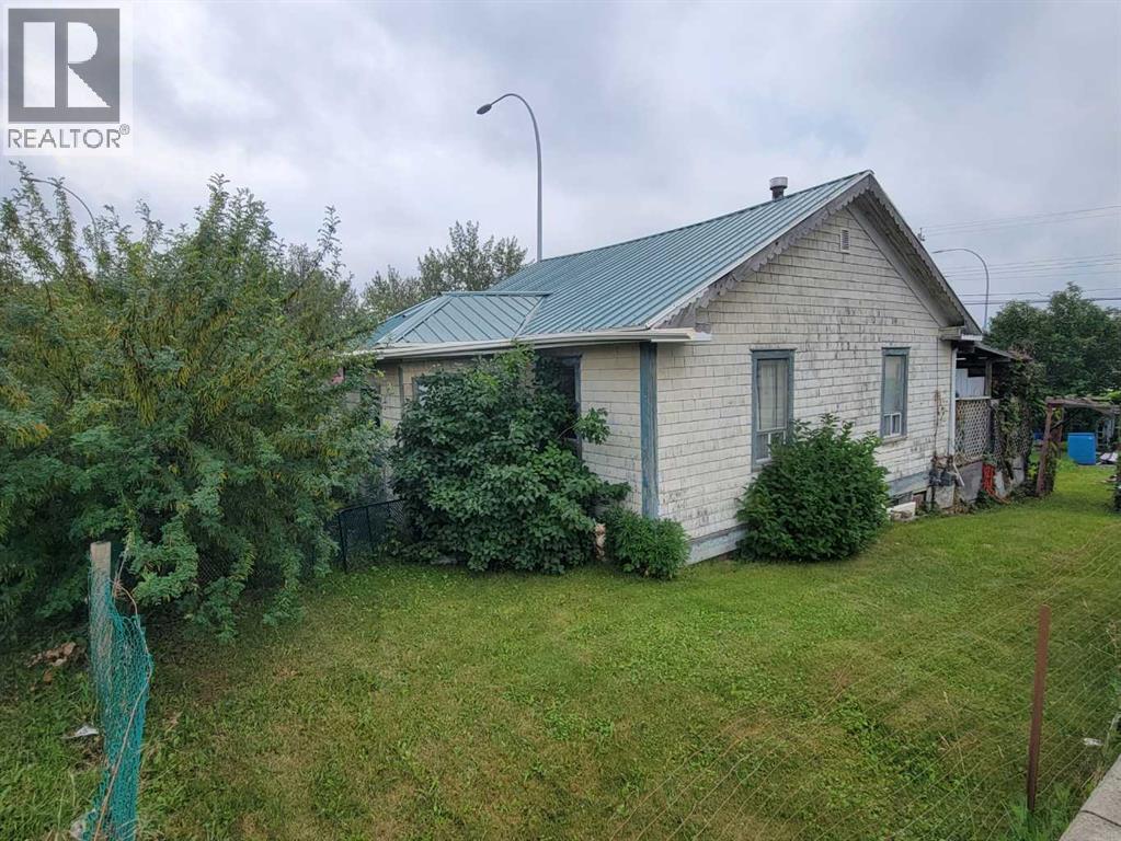 4901 4 Avenue Property Photo 1