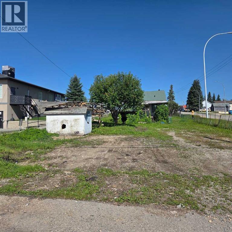 4901 4 Avenue Property Photo 4