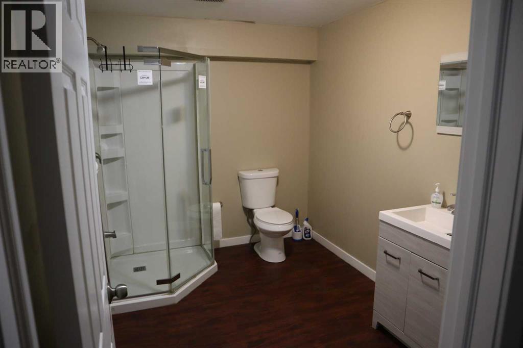 4316 64 Avenue Southeast Property Photo 11