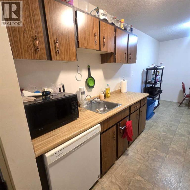 5611 9 Avenue Property Photo 4