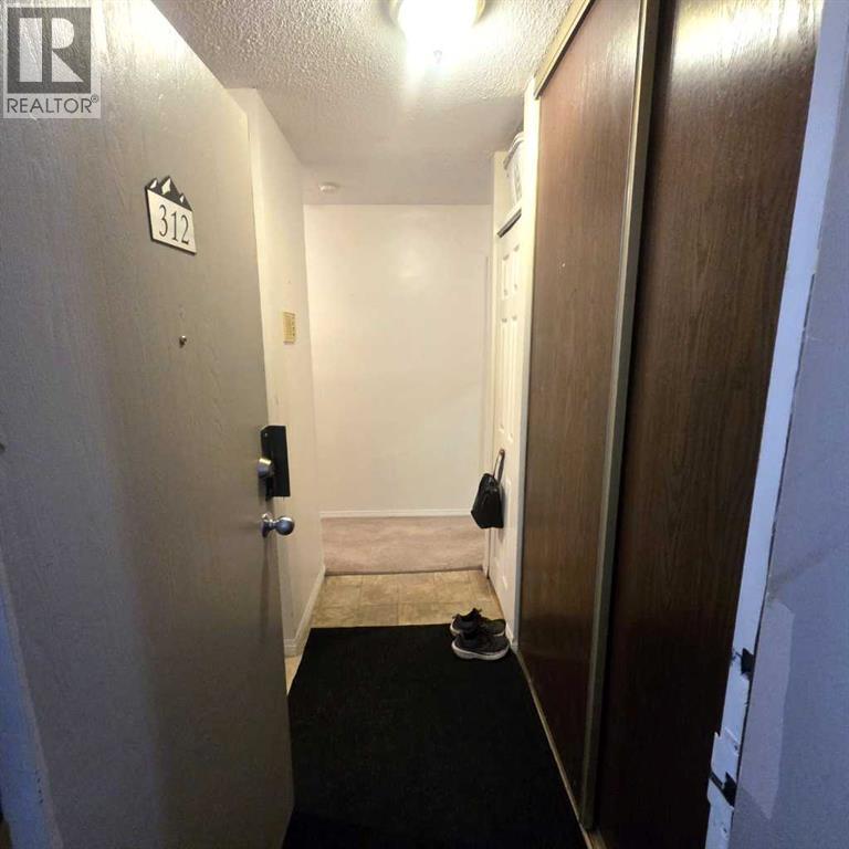 5611 9 Avenue Property Photo 2