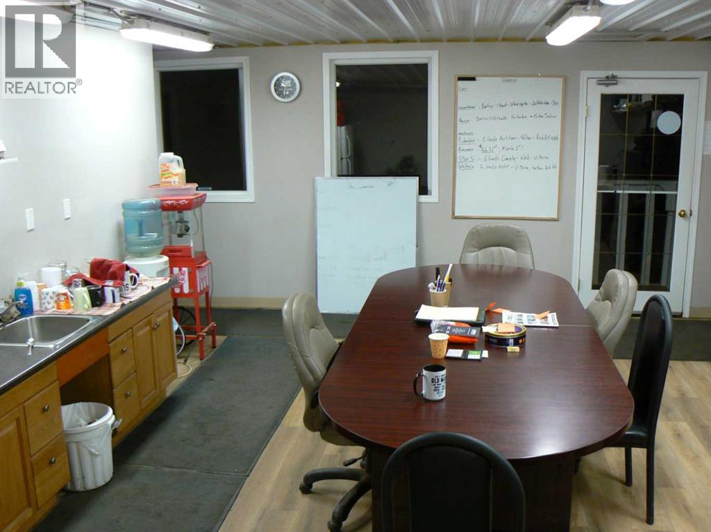 5317 53avenue Property Photo 4