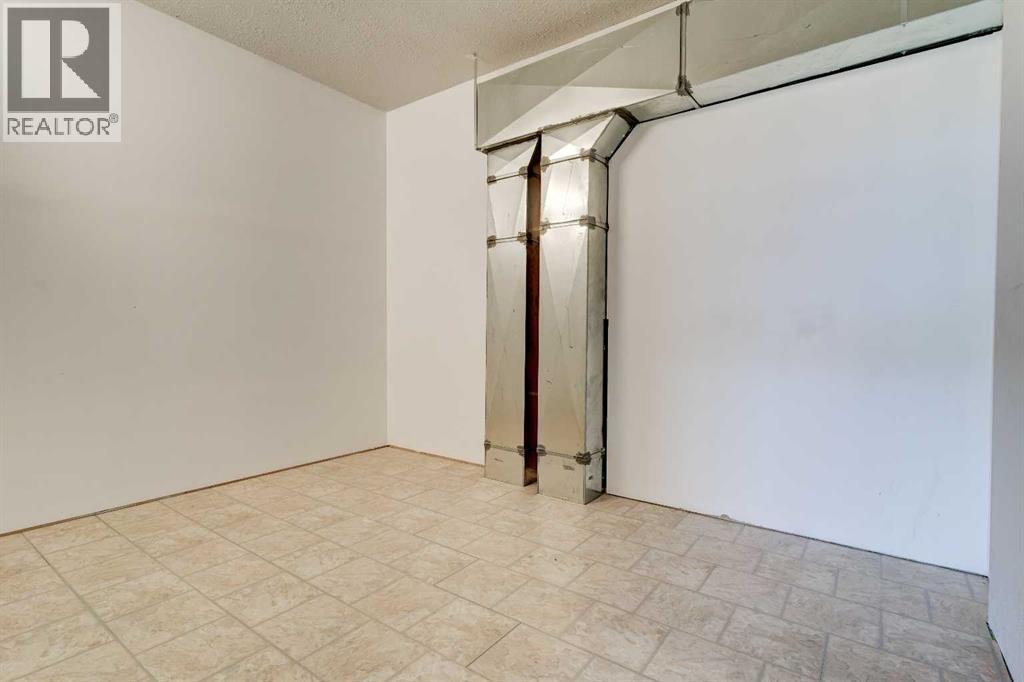 10920 84 Avenue Property Photo 21