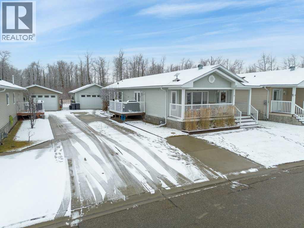 7 Baywood Link Property Photo 1