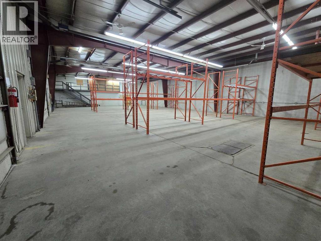 4628 62 Street Property Photo 14