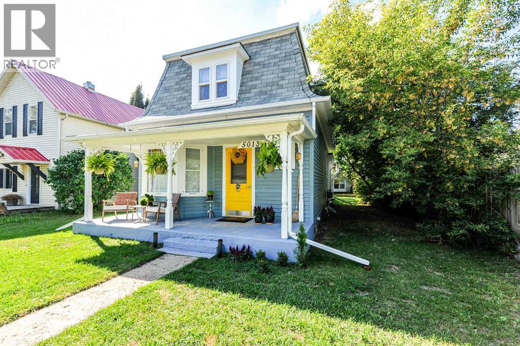 5013 49 A Street Property Photo 6