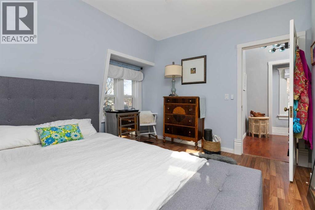 5013 49 A Street Property Photo 17