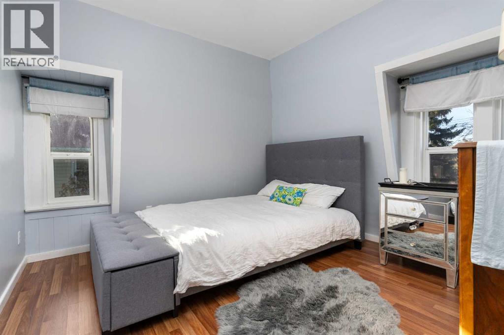 5013 49 A Street Property Photo 18