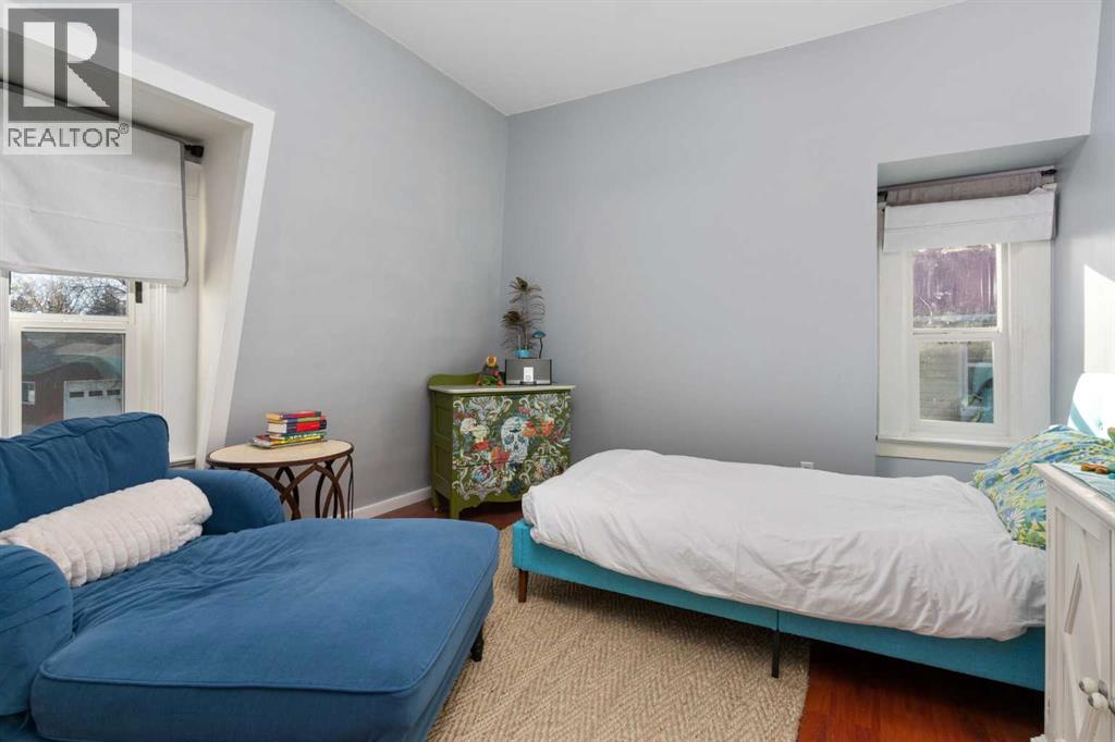 5013 49 A Street Property Photo 19
