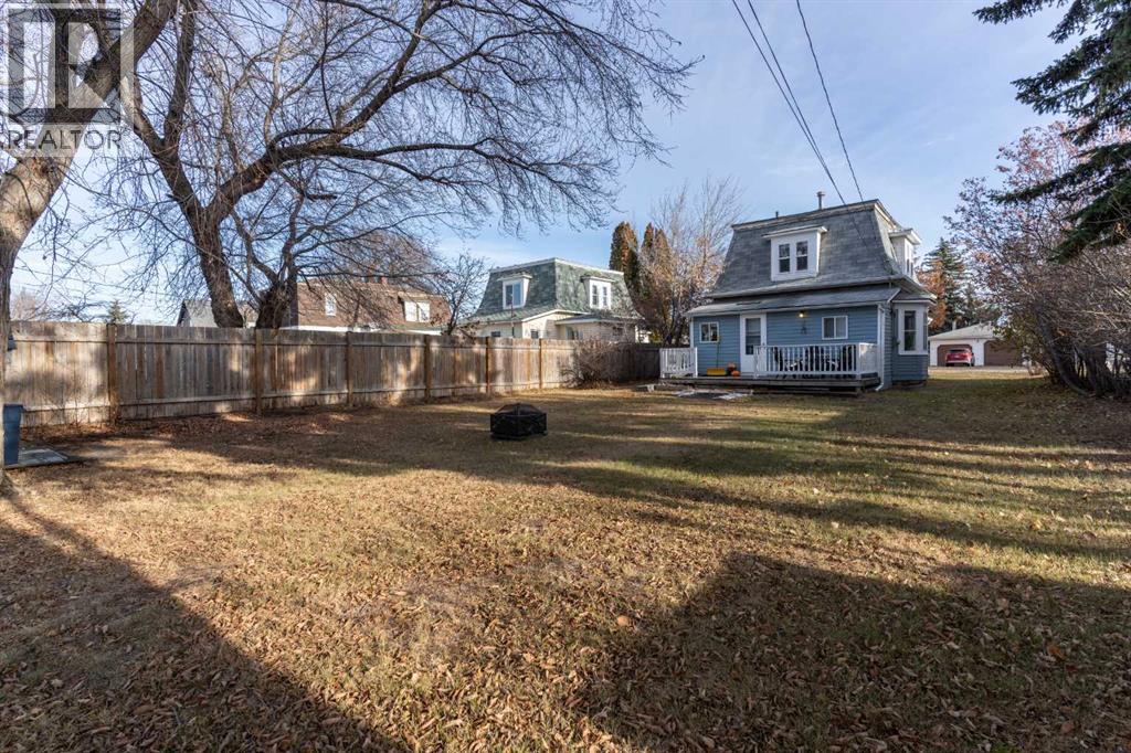 5013 49 A Street Property Photo 28
