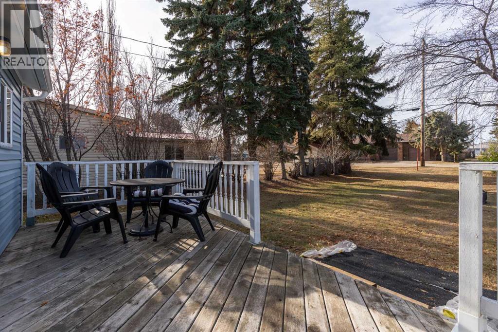 5013 49 A Street Property Photo 30