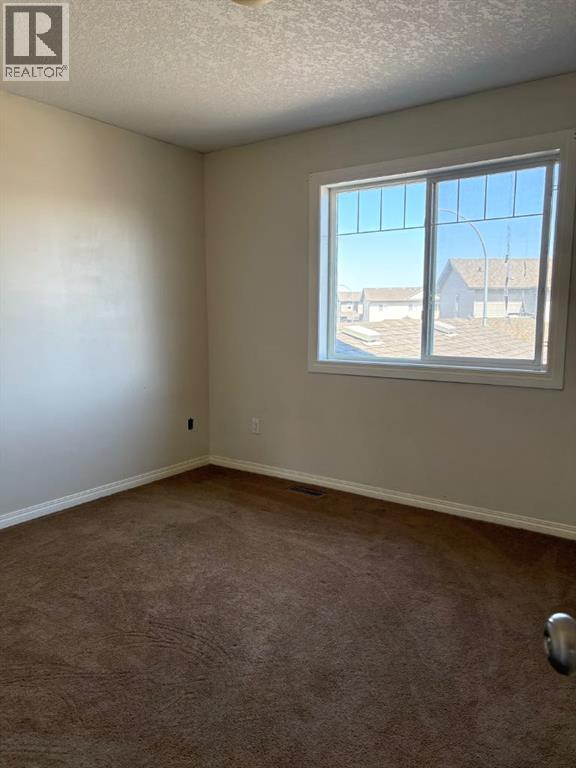 6802 50 Avenue Property Photo 6