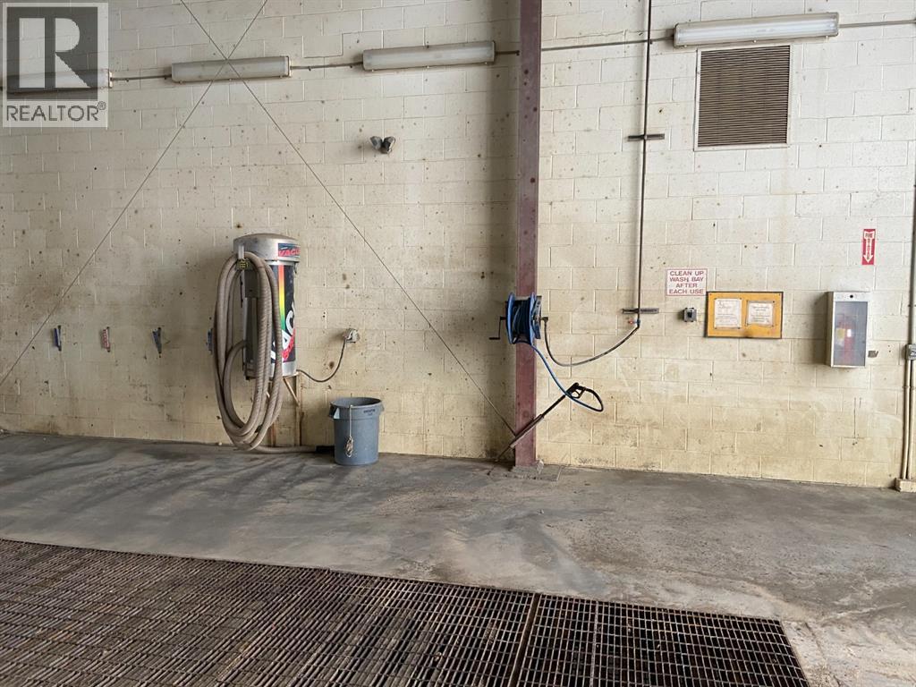 8701 102 Street Property Photo 15