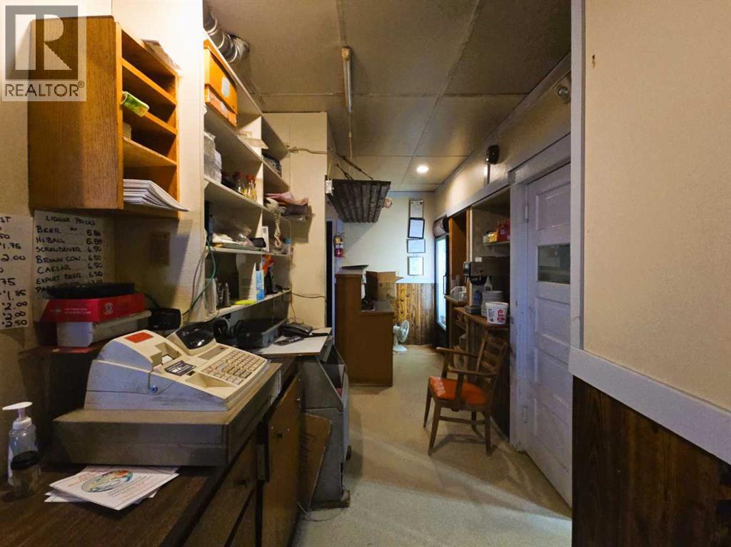 102 Railway Avenue E Property Photo 13