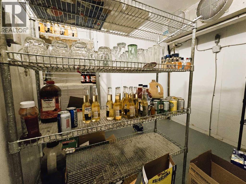 102 Railway Avenue E Property Photo 14