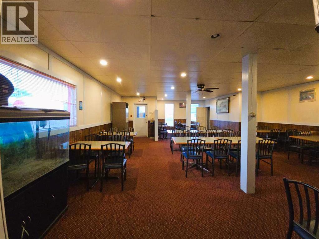 102 Railway Avenue E Property Photo 15