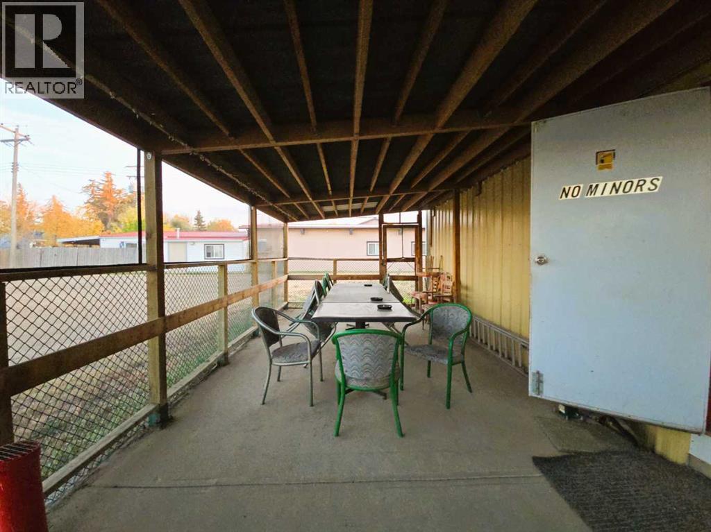 102 Railway Avenue E Property Photo 34