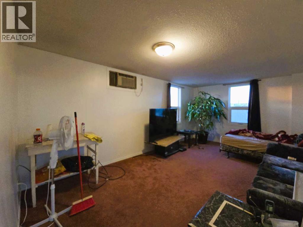 102 Railway Avenue E Property Photo 39