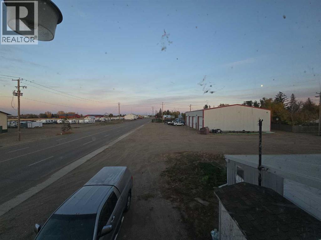 102 Railway Avenue E Property Photo 42