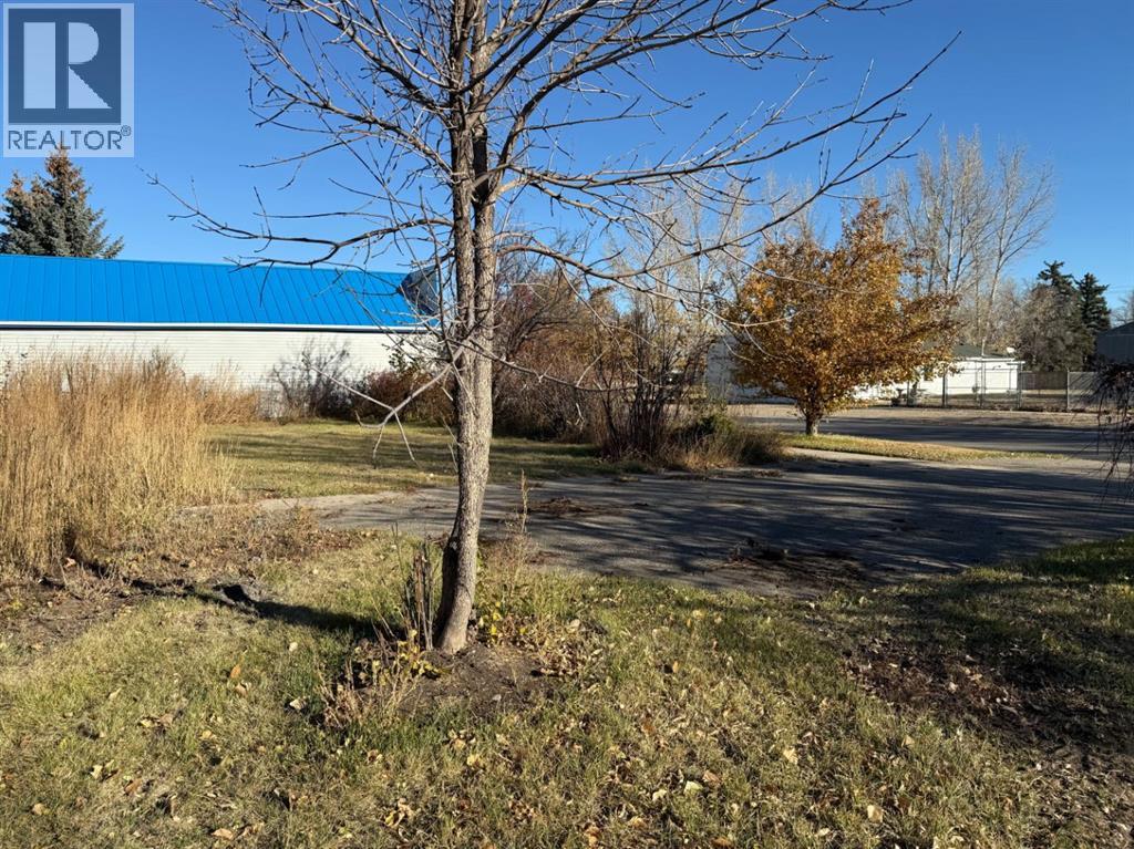 410 Grand Avenue Property Photo 6