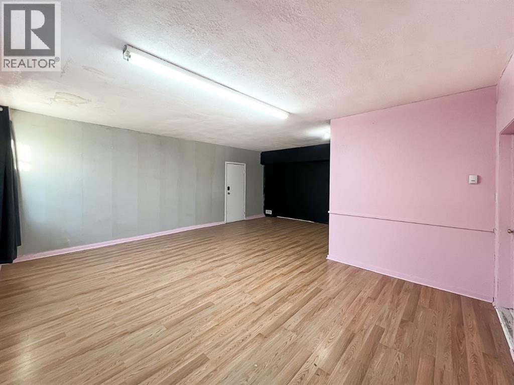8 Railway Avenue Ne Property Photo 12