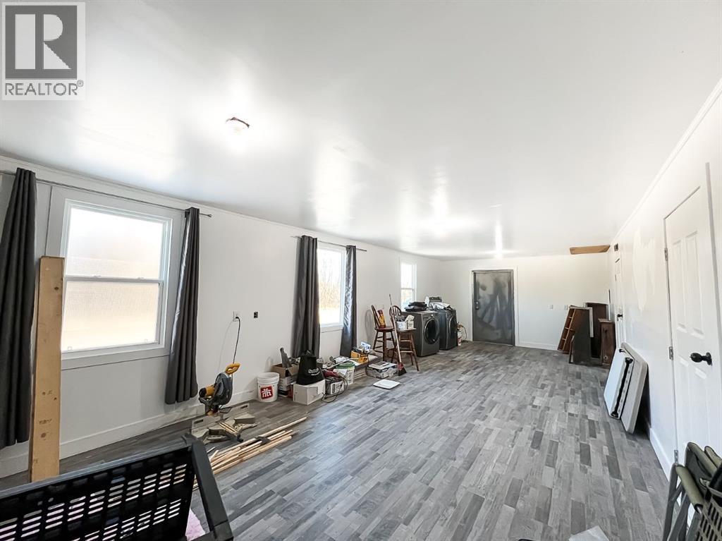 8 Railway Avenue Ne Property Photo 17