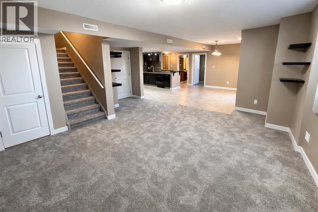 189 Silkstone Road West Property Photo 2