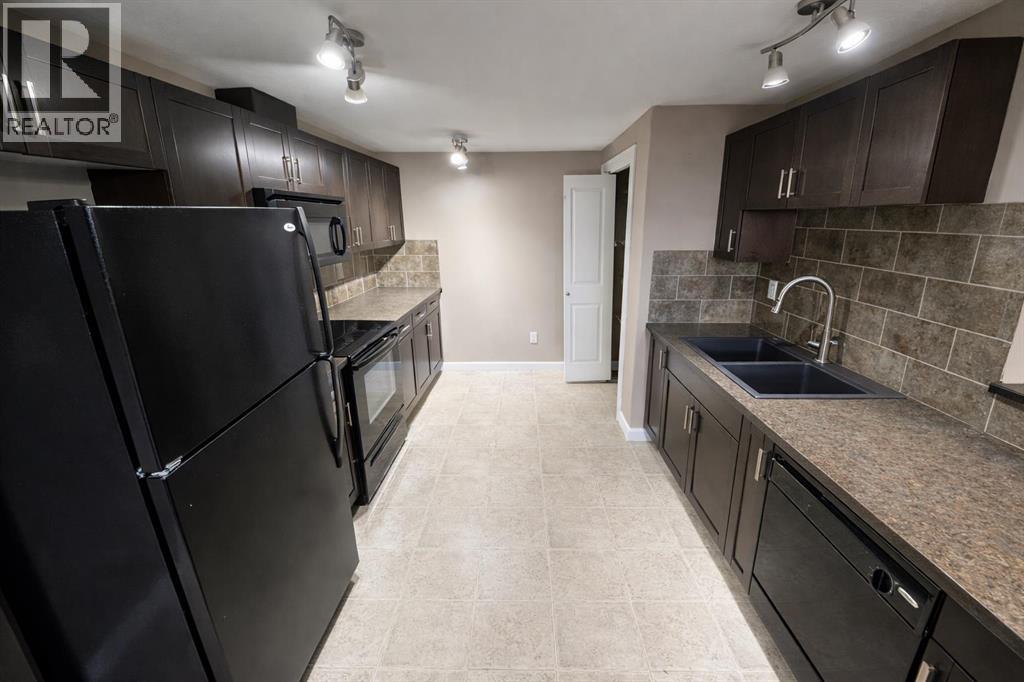 189 Silkstone Road West Property Photo 8