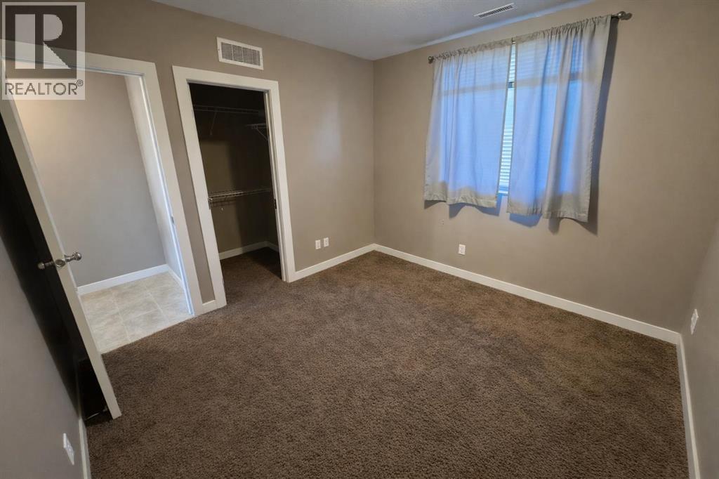 189 Silkstone Road West Property Photo 14