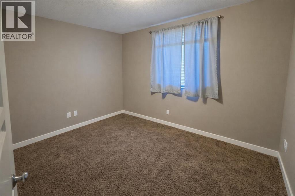 189 Silkstone Road West Property Photo 15