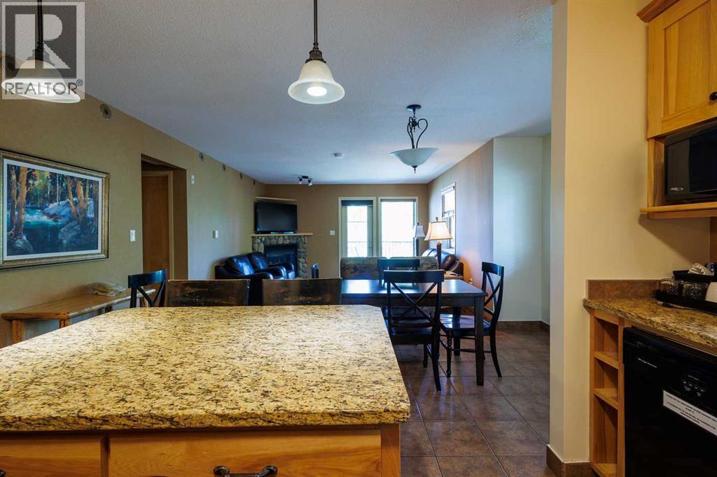 401 4 Street Property Photo 4