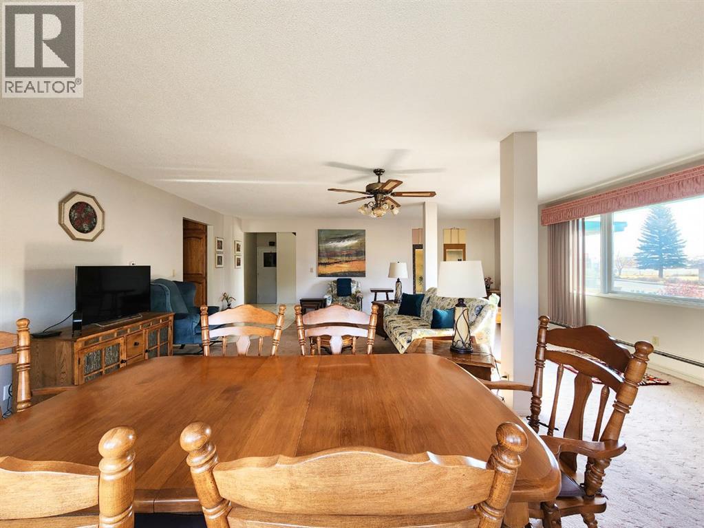 112 43 Avenue W Property Photo 9