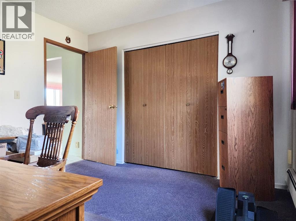 112 43 Avenue W Property Photo 14