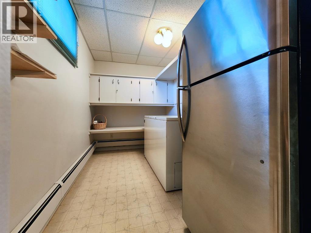 112 43 Avenue W Property Photo 25