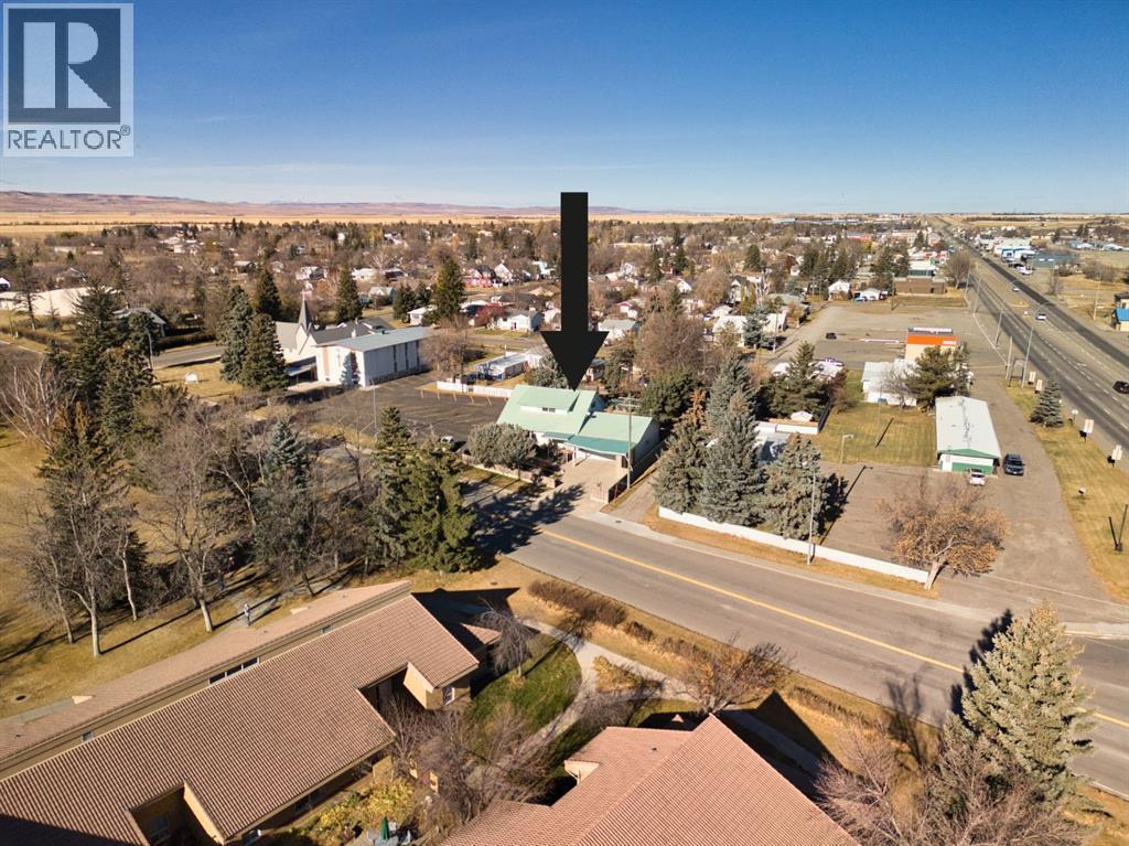112 43 Avenue W Property Photo 43
