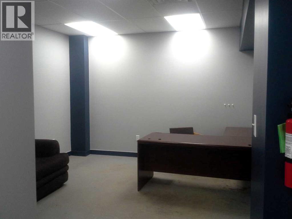 515 50 Street Property Photo 23