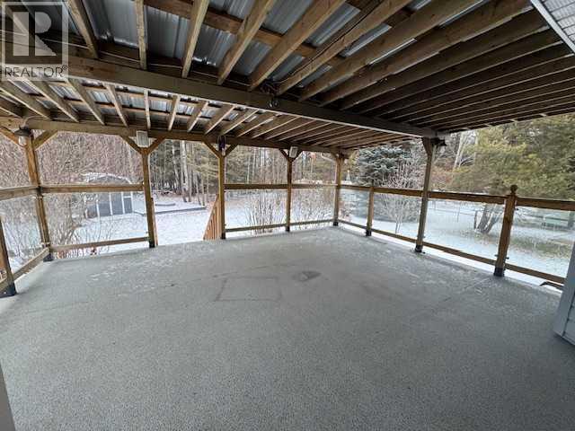 5226 18 Avenue Property Photo 4