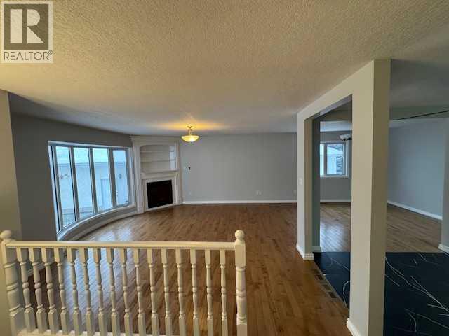 5226 18 Avenue Property Photo 8