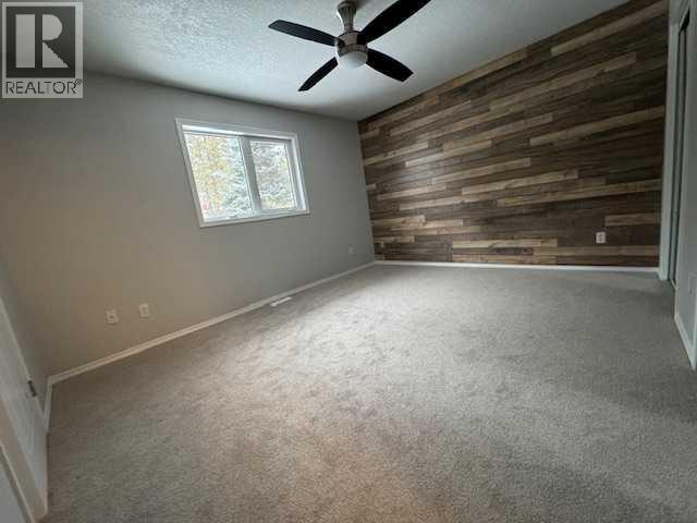 5226 18 Avenue Property Photo 10