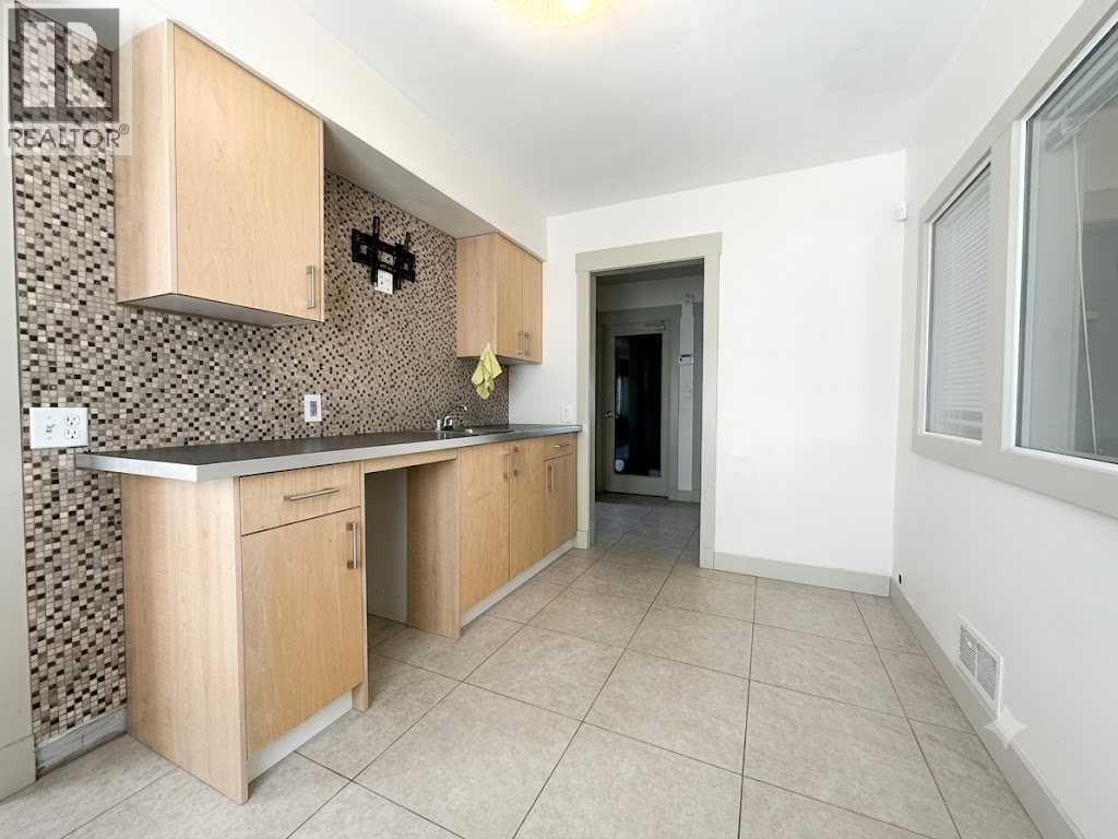 601 Marsh Road Ne Property Photo 8