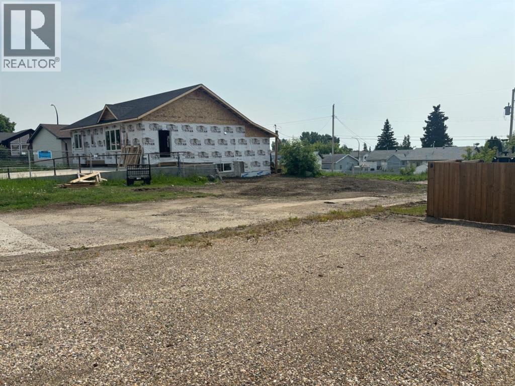 11209 108 Avenue Property Photo 2