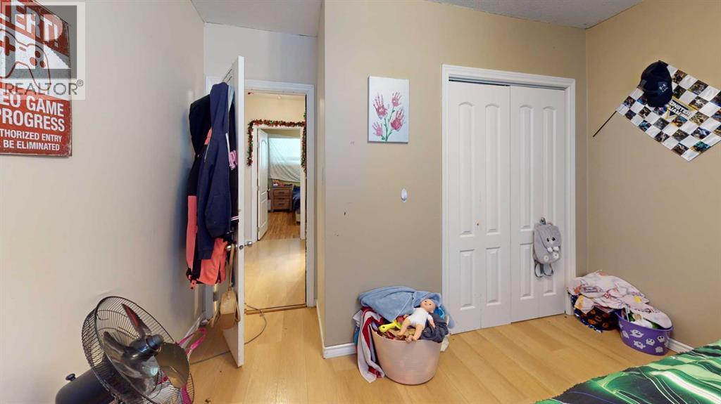 101 Avenue Property Photo 17