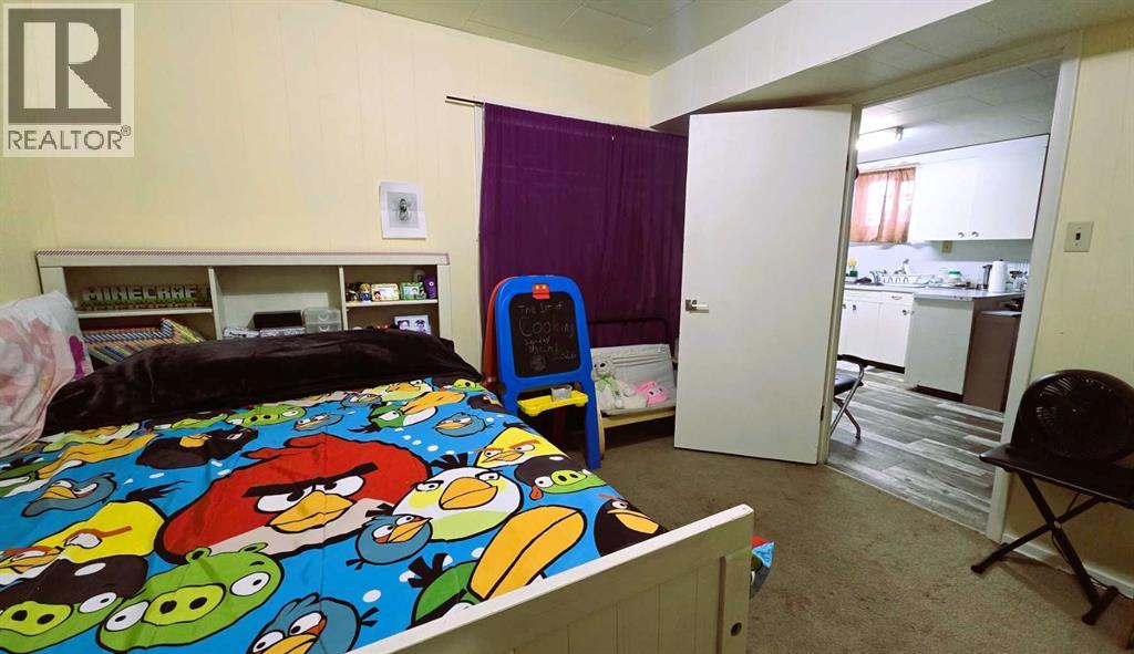 101 Avenue Property Photo 19