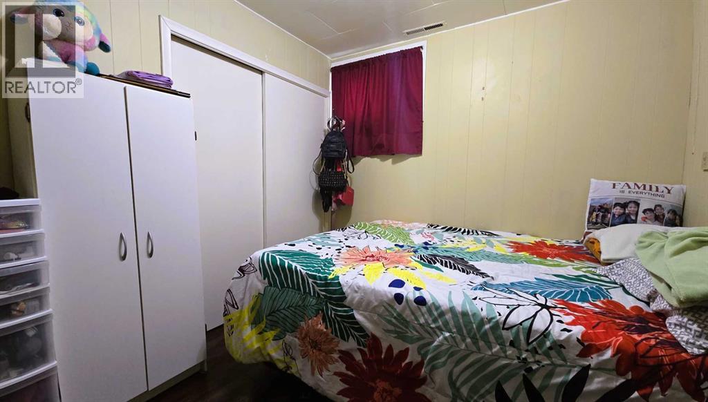 101 Avenue Property Photo 21