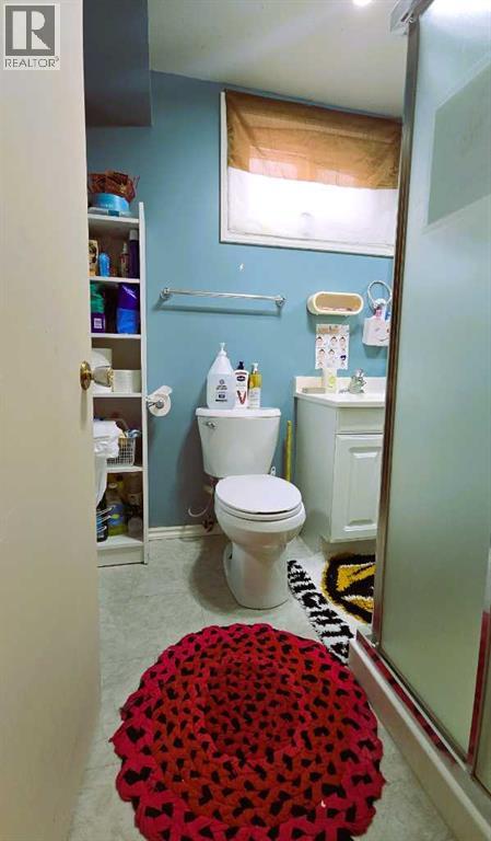 101 Avenue Property Photo 24