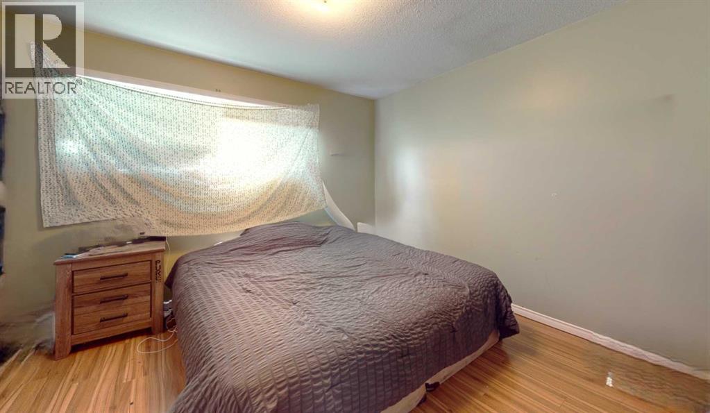101 Avenue Property Photo 35