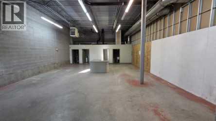 9616 100 Street Property Photo 8