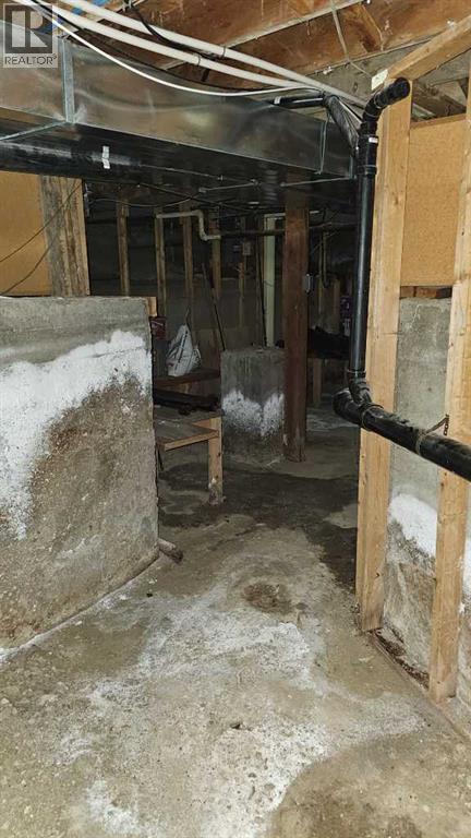 5112 52 Avenue Property Photo 39