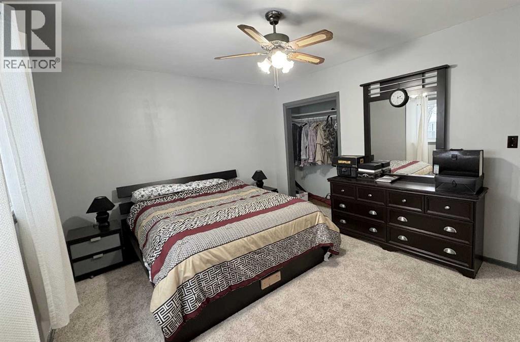 5019 51 Street Property Photo 7