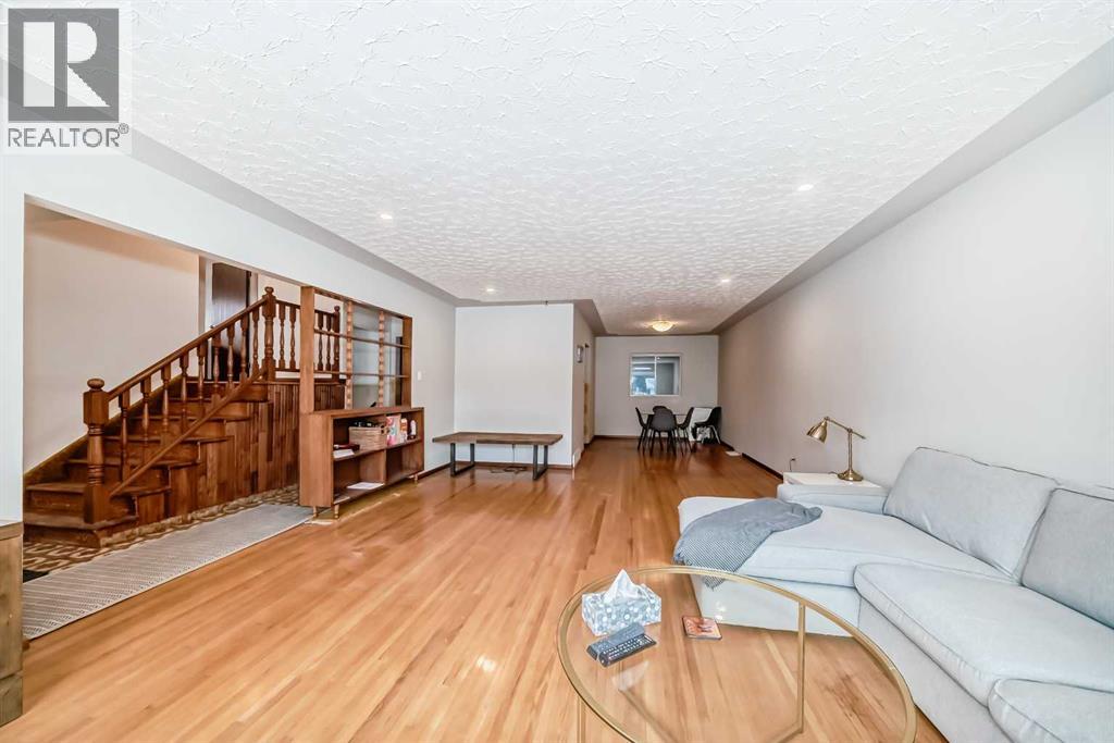31 Fenton Road Se Property Photo 5